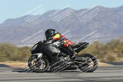 media/Oct-30-2025-Racers Edge (Thu) [[dabbdaf680]]/3-B Group/Session 4 (Turn 9 Side)/